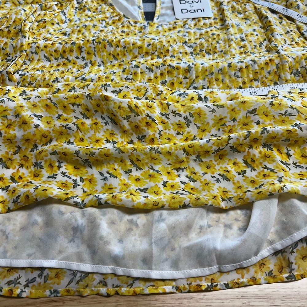 DAVI & DANI Yellow Floral Lined Dress with Tie Sleeves Sz 1x PTP 26” - Picture 7 of 7